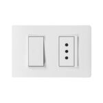Interruptor (9/12) 10A más toma 2P+T 10A . Bticino Luzica ref. PU1214