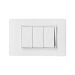 Interruptor triple (9/24) 10A . Bticino Luzica ref. PU1301