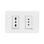 Toma de corriente doble 2P+T 10A/10-16A . Bticino Luzica ref. PU1293