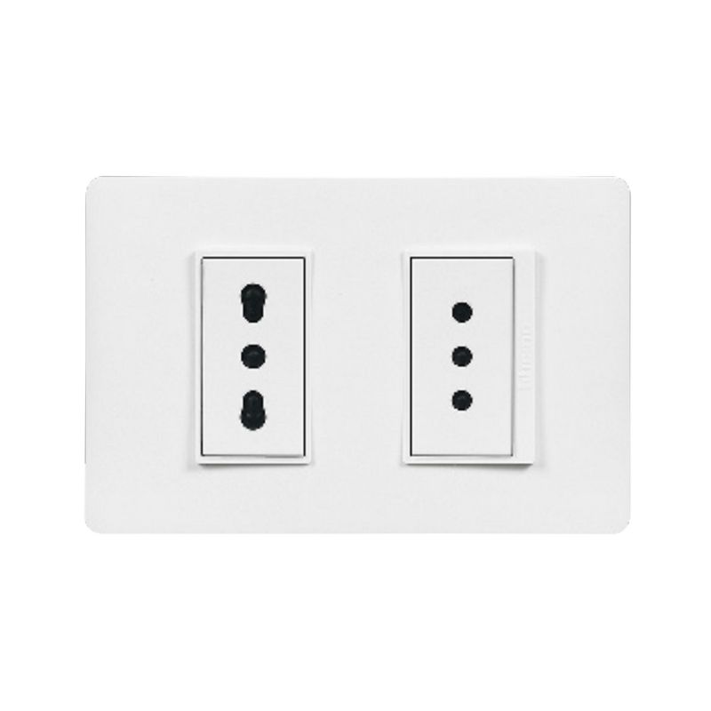 xr:d:DAFfJ2ypMbA:55,j:2673071369,t:23041317 Toma de corriente doble 2P+T 10A/10-16A . Bticino Luzica ref. PU1293 - Image 1
